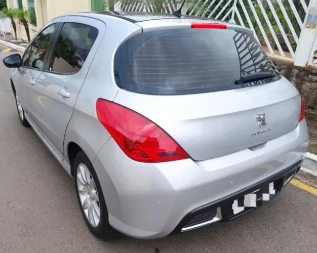 Peugeot 308 Allure 1.6 Flex 16V 5P Mec. 2013