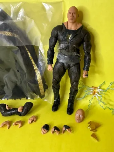 Adão Negro SH figuarts DC