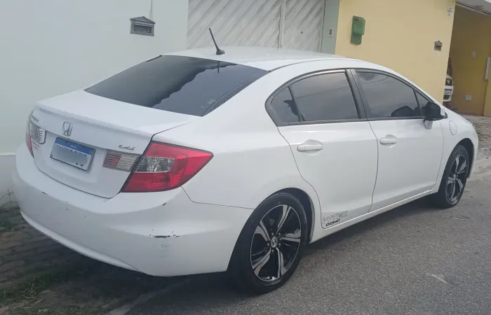 Honda Civic Sedan LXS 1.8/1.8 Flex 16V Mec. 4P 2014