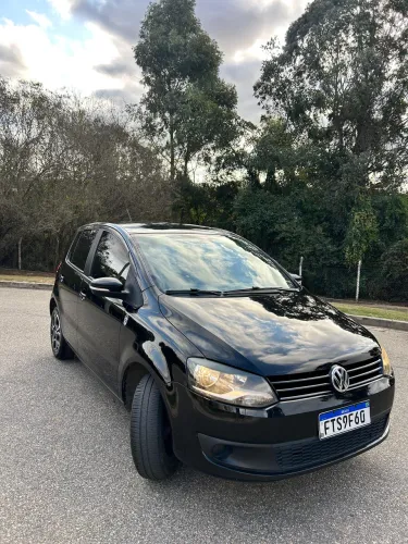 Volkswagen Fox Selecao 1.0 Total Flex 8V 5P 2014