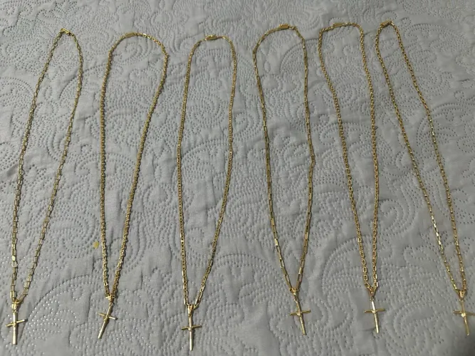 CORRENTES BANHADAS A OURO 18K