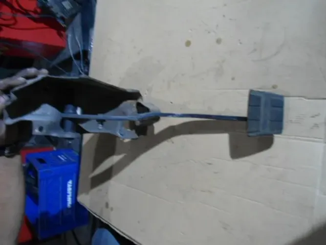 pedal freio com suporte  silverado 1997 a 2002 