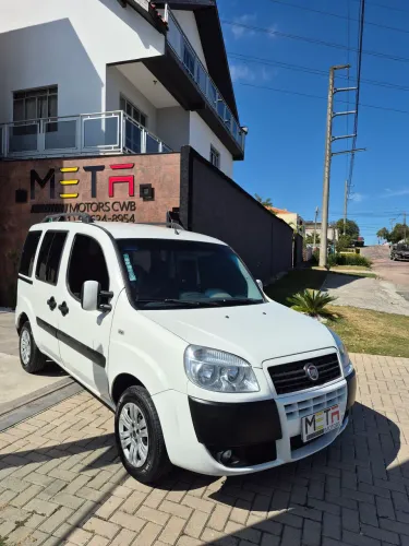 Fiat Doblo Attractive 1.4 Fire Flex 8V 5P 2012