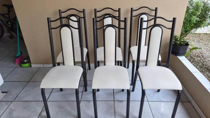 Conjunto com 6 cadeiras para mesa de jantar