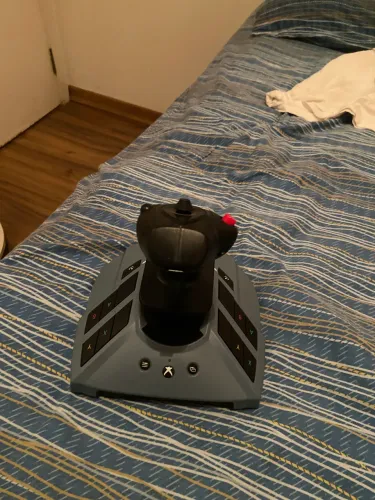 Joystick airbus thrustmaster
