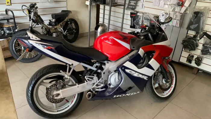 CBR 600F PREMIUM
