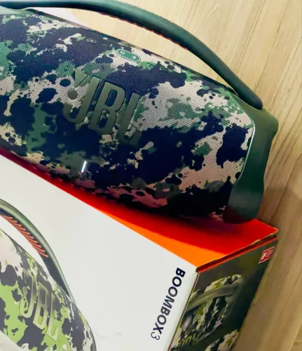 JBL Boombox 3 - Cor: Camuflada - Perfeito estado