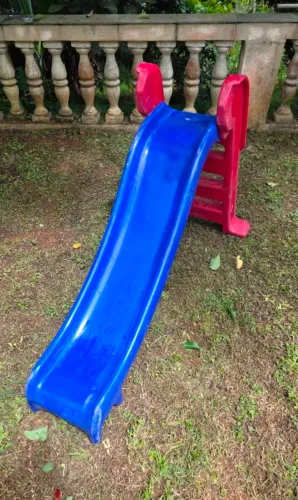 Escorregador infantil