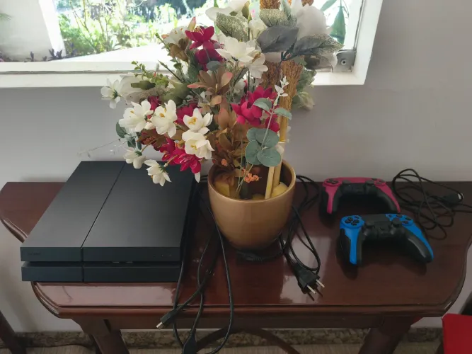 Play Station 4 (PS4) - Mídia Física e Digital