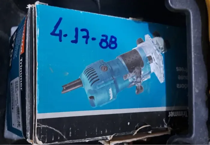 TUPIA DE LAMINAÇÃO MAKITA (modelo 3709)