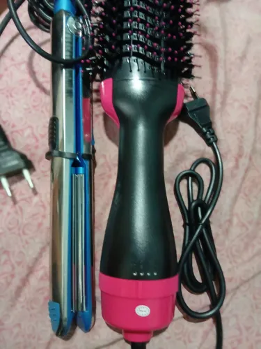 Escova secadora mais prancha