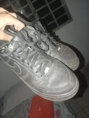 DOIS JORDANS, PRETO, BRANCO E VERMELHO!!!