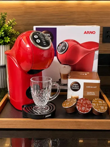 Máquina de Café Nescafé Dolce Gusto