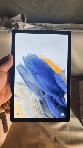 Tablet Samsung A8