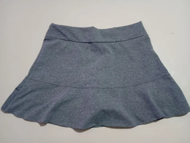 Short saia cinza academia veste 38