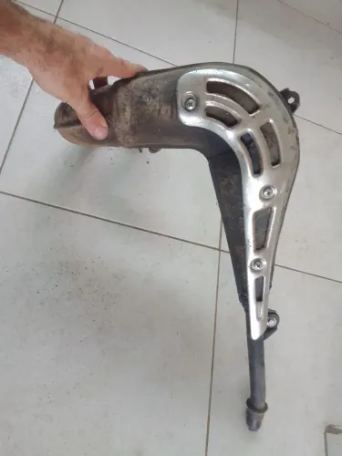 Escapamento com ponteira original DT200r