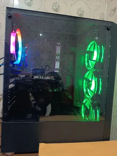 Pc gamer intermediário disponível