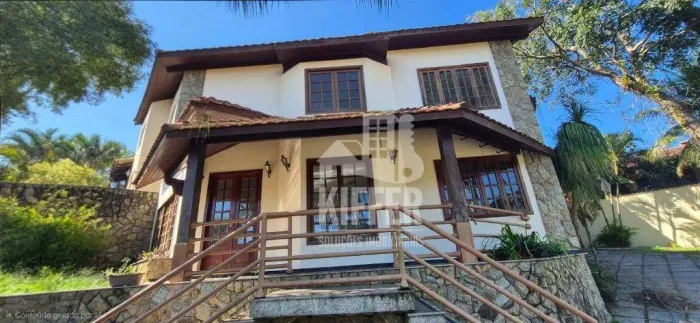 Casa 4 quartos, piscina, churrasqueira Cond. Village Pendotiba R$ 1.400.000 - Pendotiba -