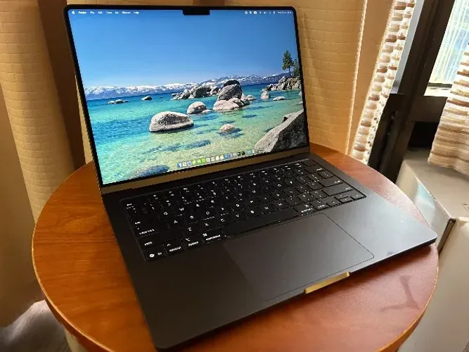 Macbook Pro M5 32GB 1TB