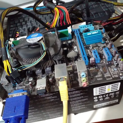 KIT PC - I3 3220 + 4gb RAM + placa mãe ASUS