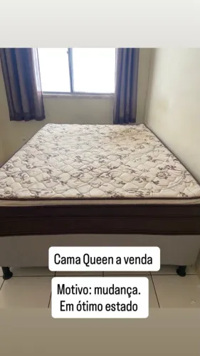 Cama Queen em bom estado 