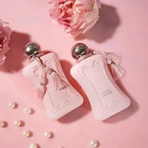 Perfume feminino Delina