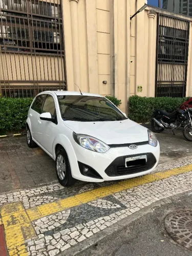Ford Fiesta SE 1.6 8V Flex 5P 2014