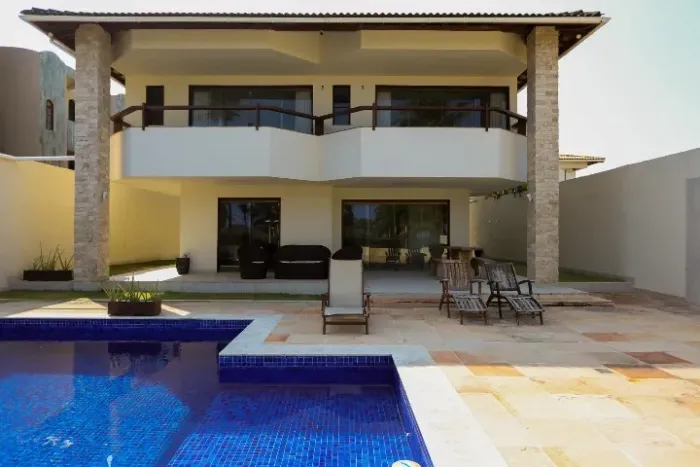 CASA NA PRAIA DO FLAMENGO - BA