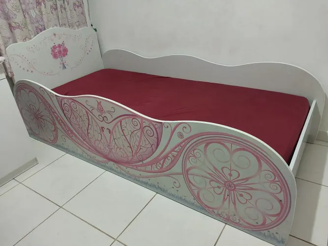 Cama Solteiro Juvenil Feminina