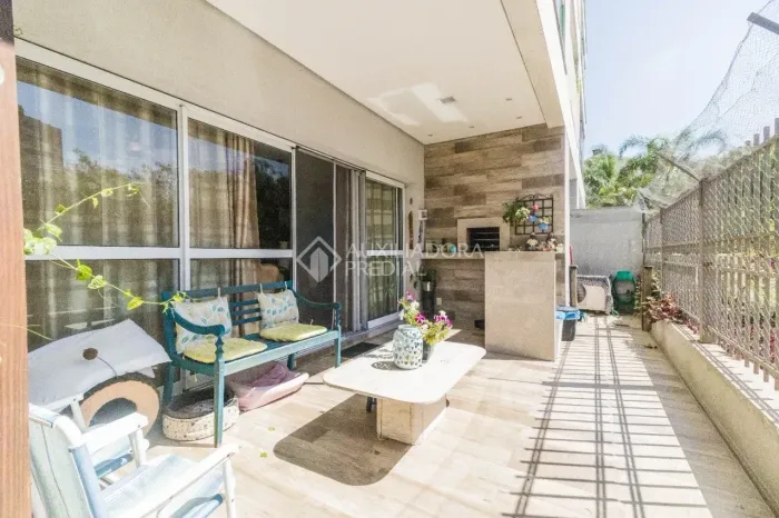 APARTAMENTO GAEDEN, SHOW!  256 metros quadrados com 3 quartos em Jardim do Salso - Porto A