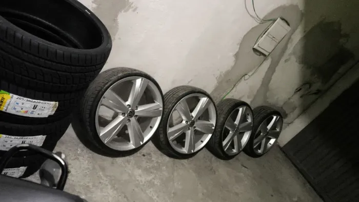 Jogo Rodas Aro 20" Fusca Tsi 5x122 Pneus 225/30/20