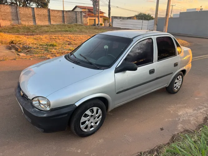 Chevrolet Classic Life/ls 1.0 VHC Flexp. 4P 2010