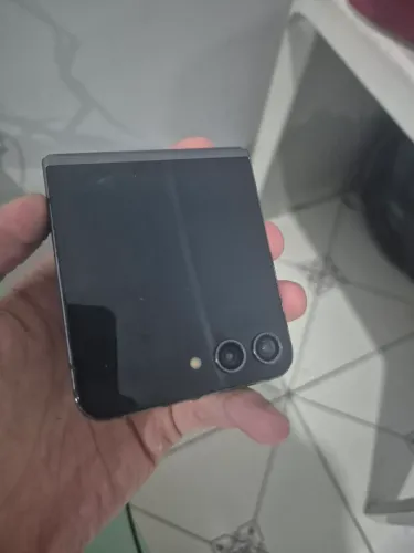 Z flip 5 512gb leia
