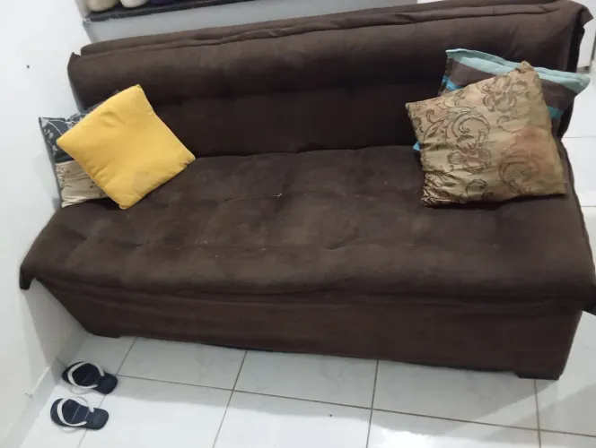 Sofá cama muito novo preço de desapego 