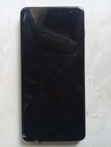 Samsung S10+ com defeito na tela