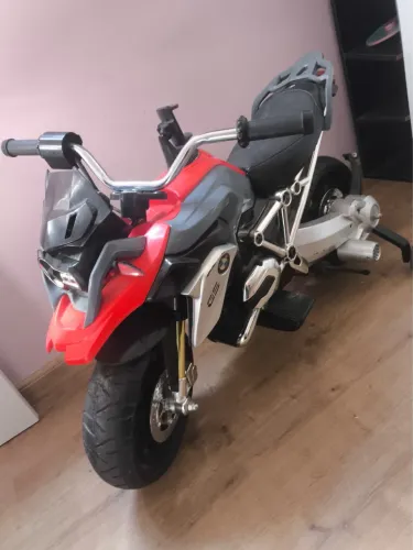 Motinha BMW elétrica infantil (ACEITO PROPOSTA )