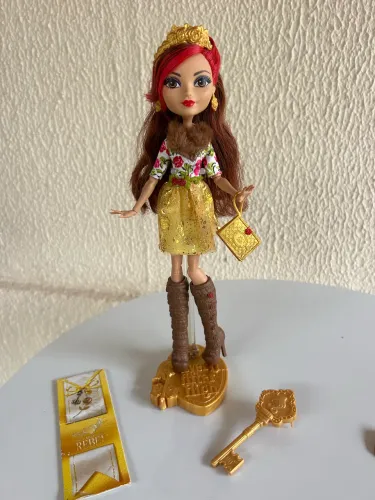 Boneca Ever After High Rosabella Beauty (2014) 