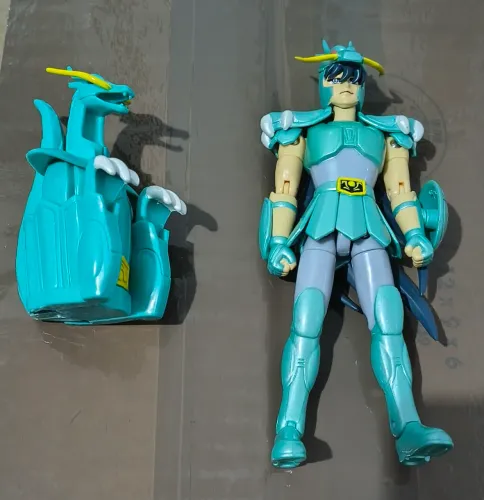 Boneco cavaleiros do zodíaco shiryu de dragão original da Bandai