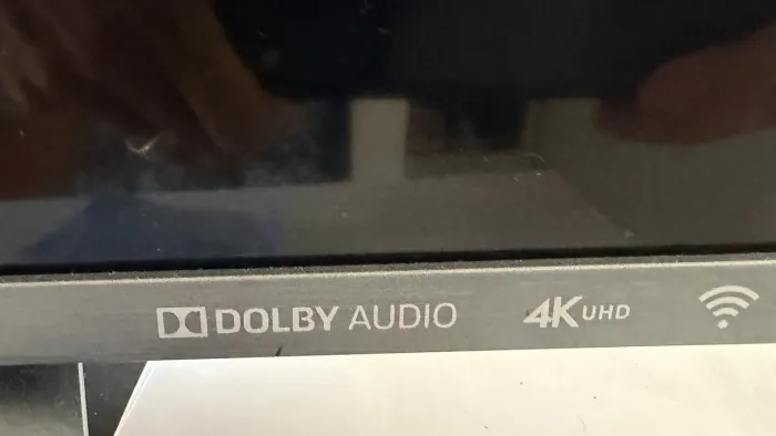 TV Philco de 55 polegadas, com resolução 4K LED.