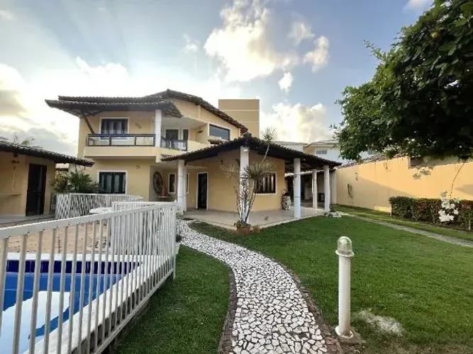 Casa Alto Padrão em Condomínio Fechado - Buraquinho, Lauro de Freitas