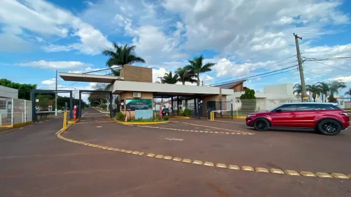 Casa térrea no Village Parati