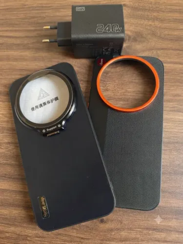 Capas Xiaomi 17 Ultra e Carregador 240w