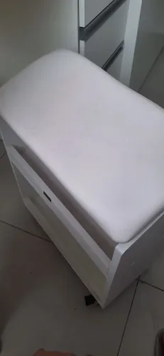 Carrinho auxiliar para pedicure