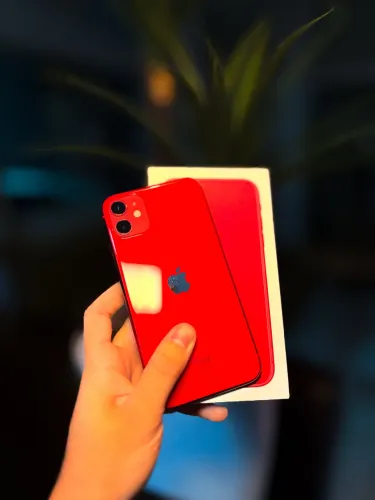 iPhone 11 Red