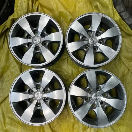 Roda aro 16 Toyota Hilux Original 