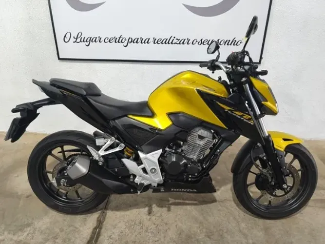 CB 300F TWISTER ABS 2023 DOURADA