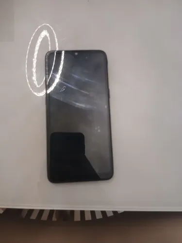Celular a10s semi-novo sem os botões de volume