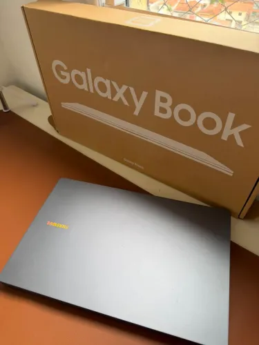 Galaxy Book 4 Samsung impecável