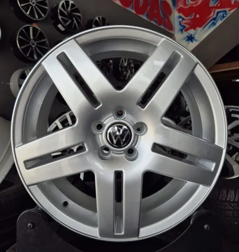 Jogo de rodas Longbeach aro 17 5x100