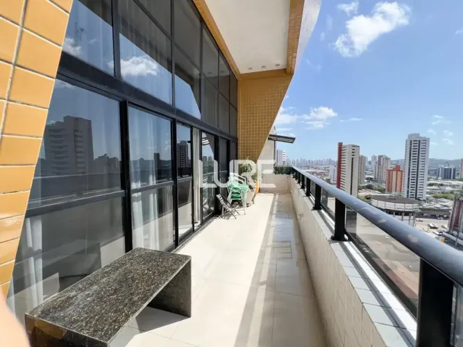 Cobertura Linear! 265 metros quadrados com 4 quartos em Lagoa Nova - Natal - RN